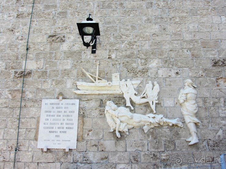 Альбом отзыва "Апулия и Матера – впечатления без погружения. Норманнская крепость в Бари и Монополи"