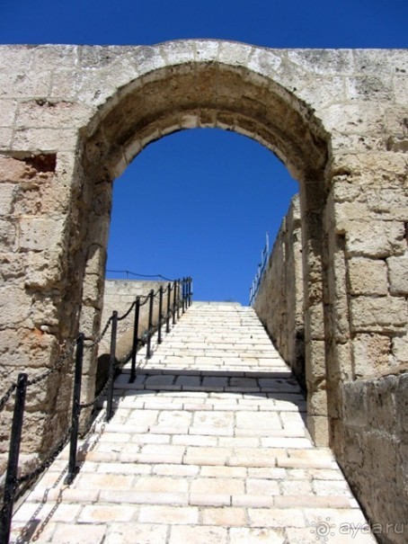 Апулия и Матера – впечатления без погружения. Норманнская крепость в Бари и Монополи