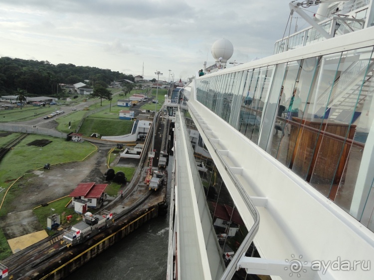 Панамский канал 2 - вид изнутри.