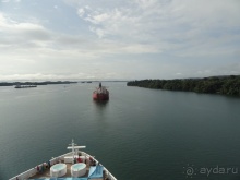 Панамский канал 2 - вид изнутри.