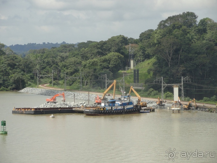 Панамский канал 2 - вид изнутри.