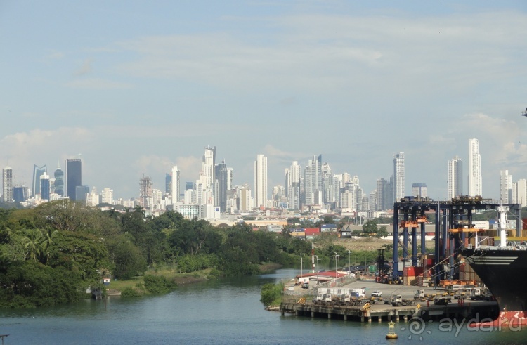 Панамский канал 2 - вид изнутри.