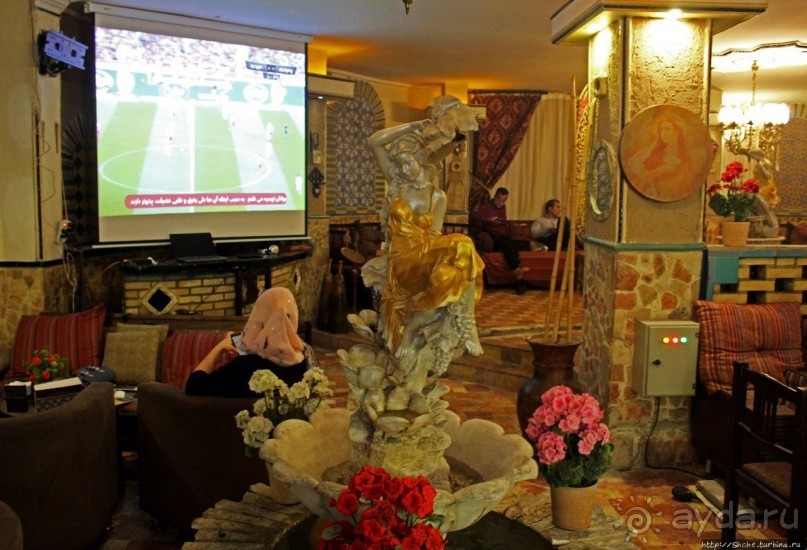 Традиционный ресторан в иранской столице