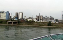 Огромный речной порт-терминал Am Godorfer Hafen