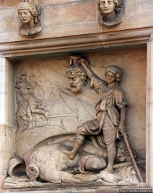 Скульптуры и барельефы реального Миланского собора