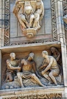 Скульптуры и барельефы реального Миланского собора