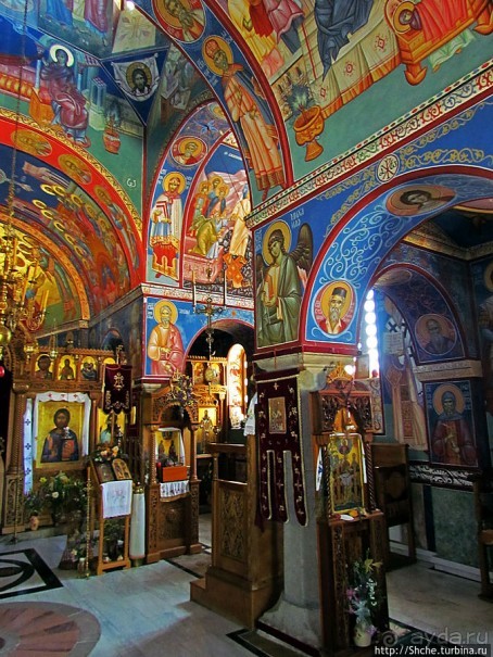 Тврдош — старый православный монастырь на реке Требишница