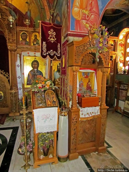 Тврдош — старый православный монастырь на реке Требишница