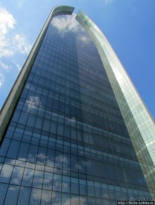 По Дубаю пешком — не вариант. Мои пешеходные потуги