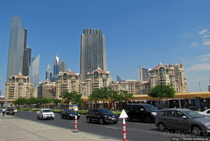 По Дубаю пешком — не вариант. Мои пешеходные потуги