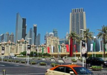 По Дубаю пешком — не вариант. Мои пешеходные потуги