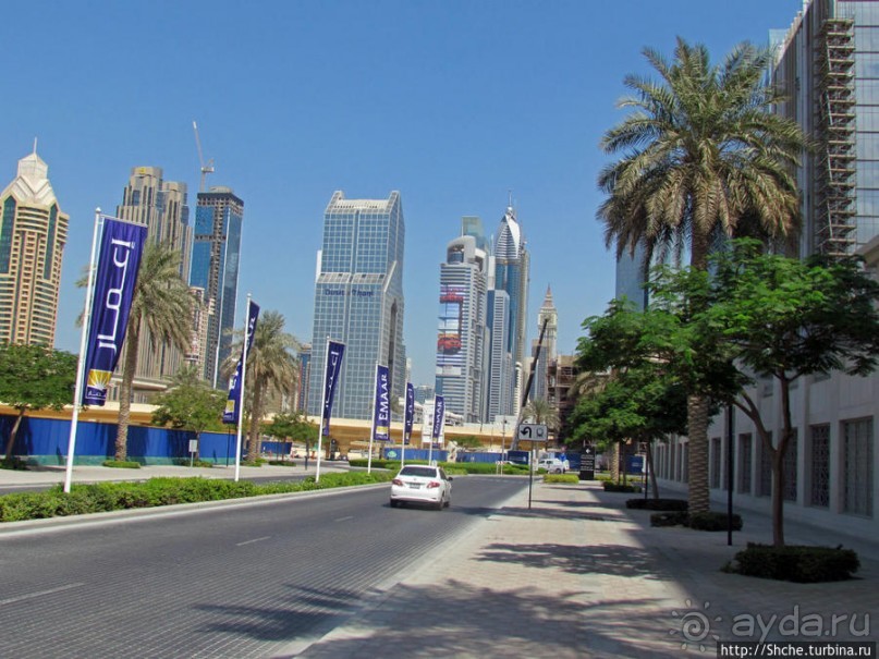 По Дубаю пешком — не вариант. Мои пешеходные потуги