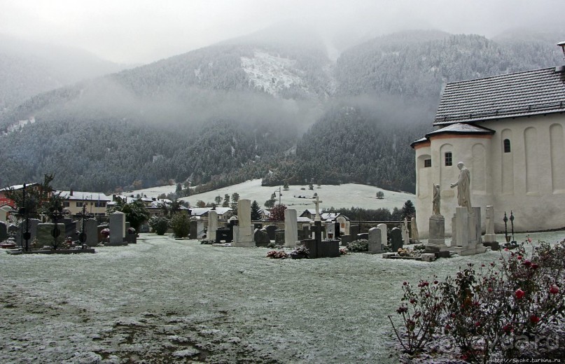 Бенедиктинский монастырь эпохи Каролингов (ЮНЕСКО № 269)