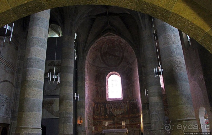 Бенедиктинский монастырь эпохи Каролингов (ЮНЕСКО № 269)