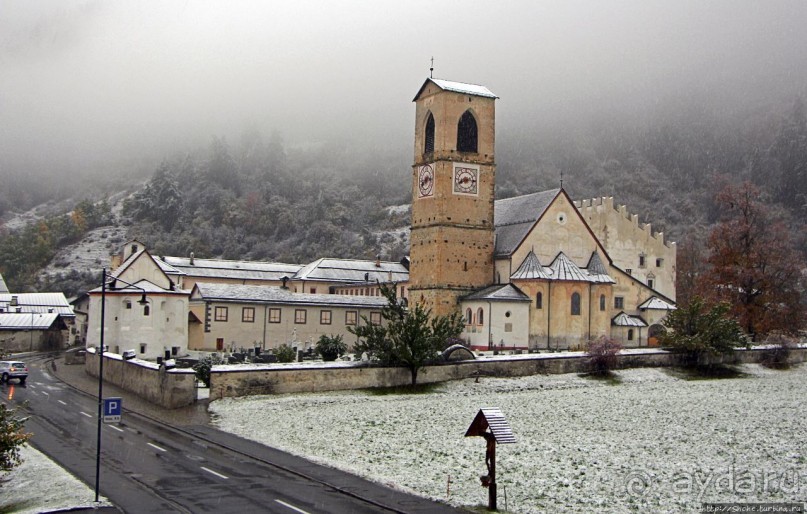 Бенедиктинский монастырь эпохи Каролингов (ЮНЕСКО № 269)