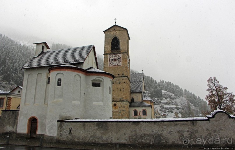 Бенедиктинский монастырь эпохи Каролингов (ЮНЕСКО № 269)