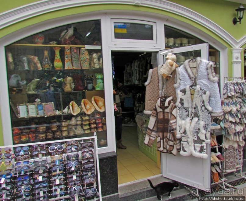 Такая разная Ливадия — дворцовая и не совсем...