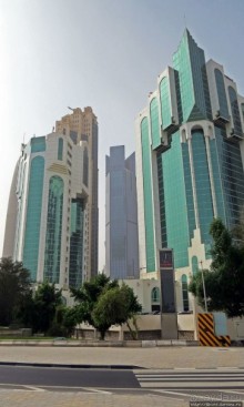 Вышла Доха из тумана