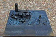 Неуцелевшая. Башня бывшей крупнейшей церкви Висмара