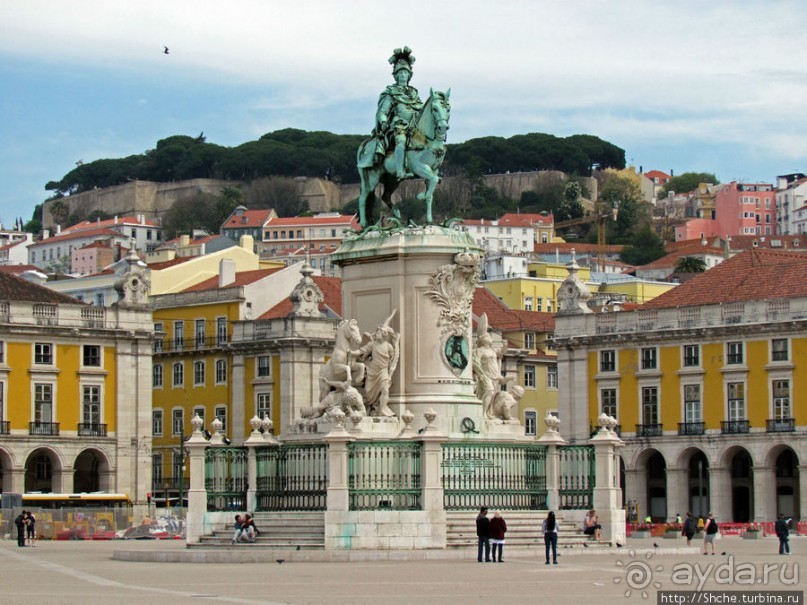 Торговая площадь Лиссабона — ночью и днем, сверху и снизу