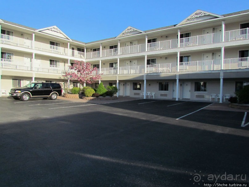 Хороший отель с видом на Мост Макинак