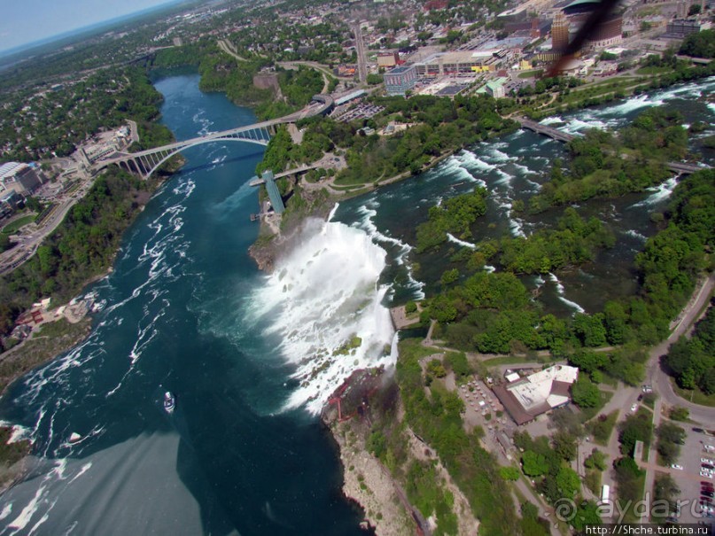 Облет на вертолете Ниагарского водопада