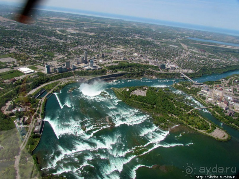 Облет на вертолете Ниагарского водопада