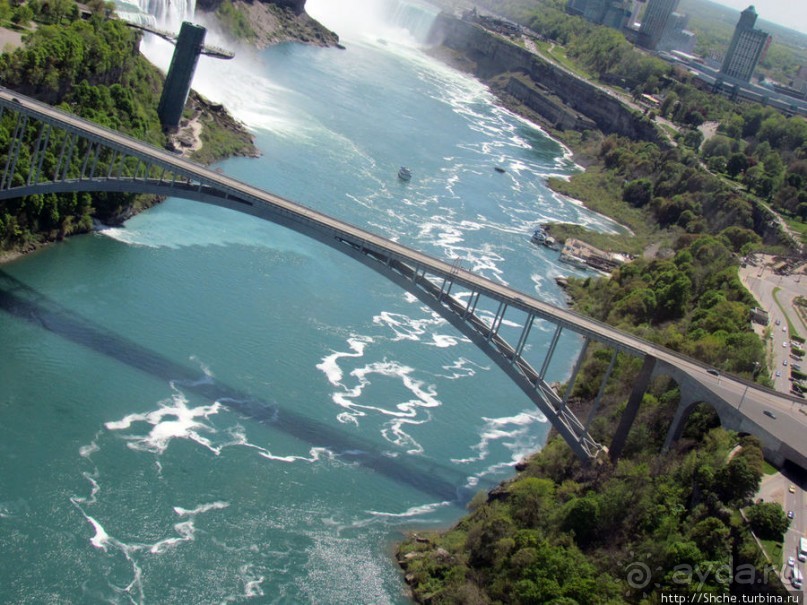 Облет на вертолете Ниагарского водопада