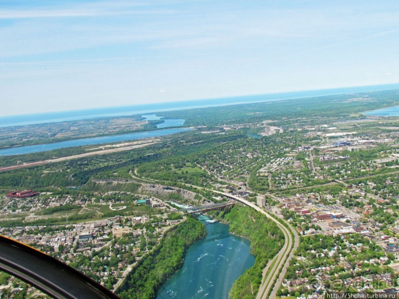 Облет на вертолете Ниагарского водопада