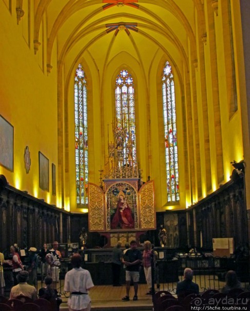 3 достопримечательности Кольмара. "Мадонна в беседке из роз"