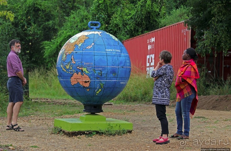 Виктория-Нил: паромная переправа и первые бегемоты