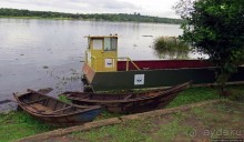 Виктория-Нил: паромная переправа и первые бегемоты