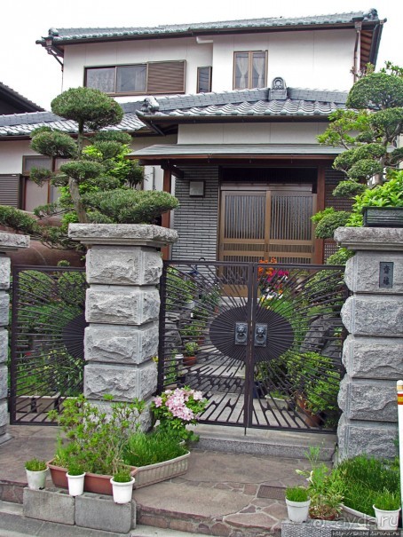 Нара — современный макияж на морщинистом лице старой столицы