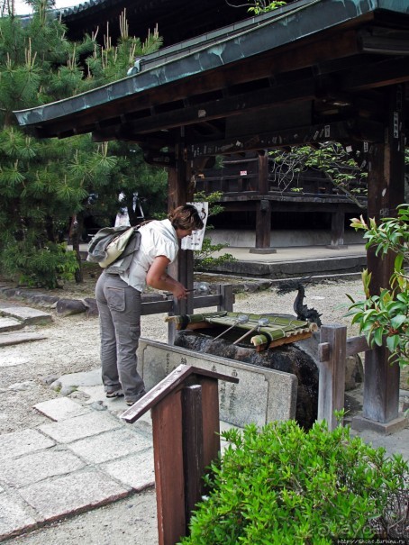 Нара — современный макияж на морщинистом лице старой столицы