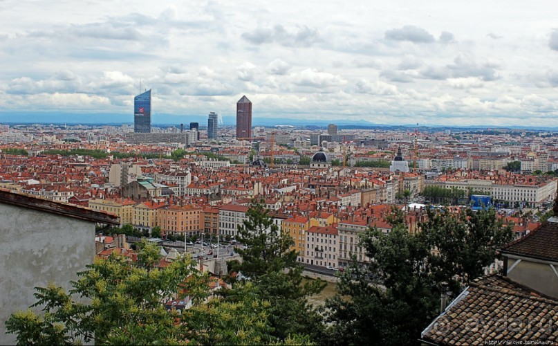 Взгляд на Лион с холма Фурвьер