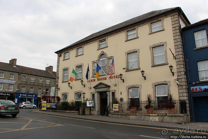 Остановка в городке-наследии Кэр (Heritage town Caher)