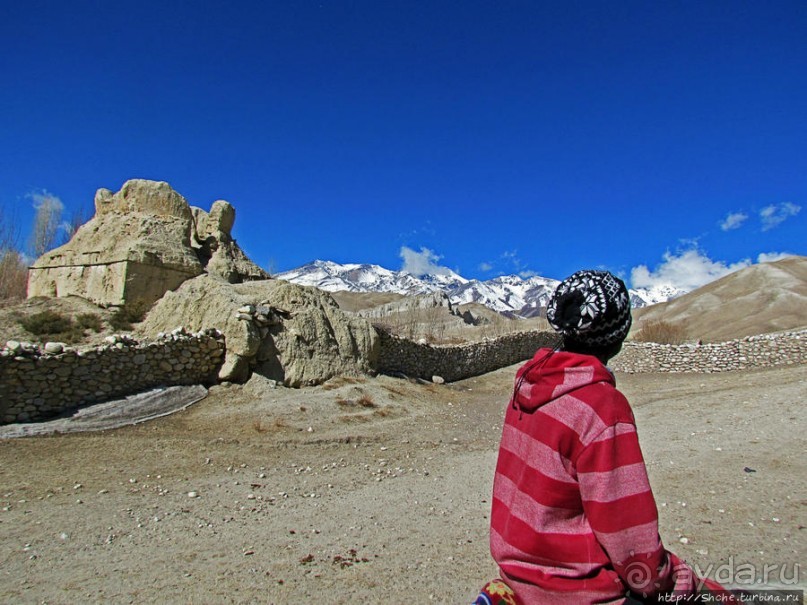 Верхом по Верхнему Мустангу Верхом по Верхнему Мустангу