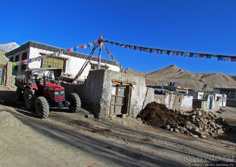Верхом по Верхнему Мустангу Верхом по Верхнему Мустангу