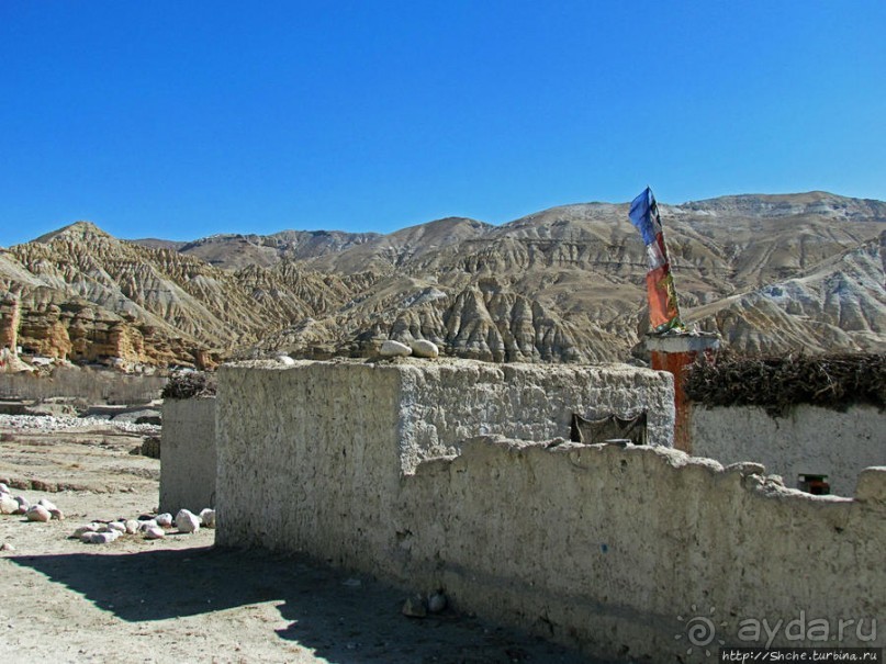 Верхом по Верхнему Мустангу Верхом по Верхнему Мустангу