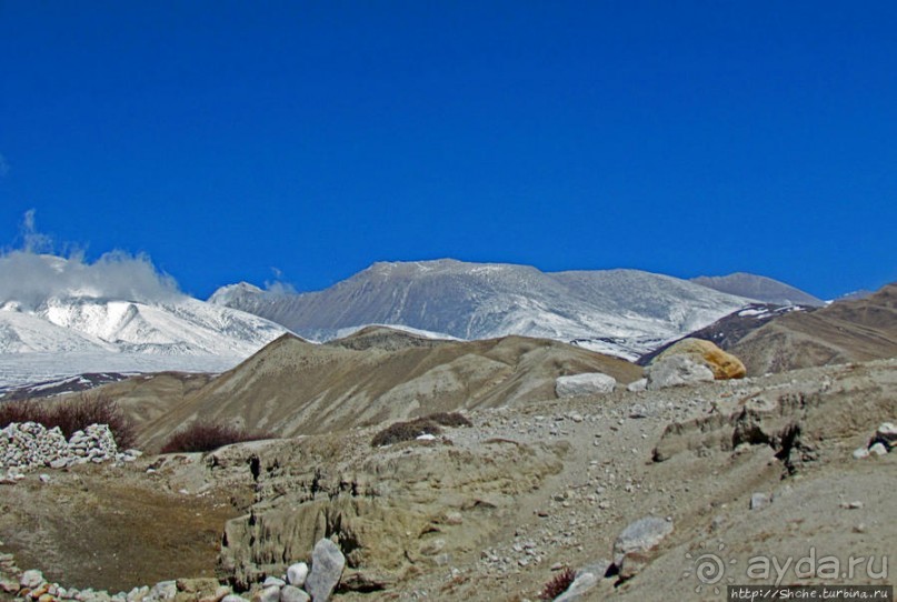 Верхом по Верхнему Мустангу Верхом по Верхнему Мустангу