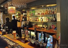 Английский паб в глубинке, не "обезображенный" для туристов