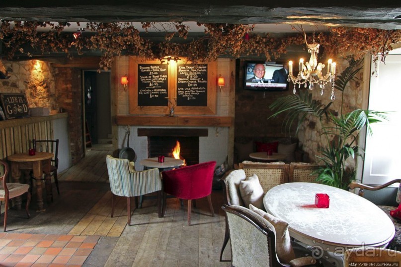 Английский паб в глубинке, не "обезображенный" для туристов