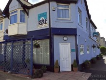 В ожидании сезона. Ситон — курорт на южном берегу ... Англии