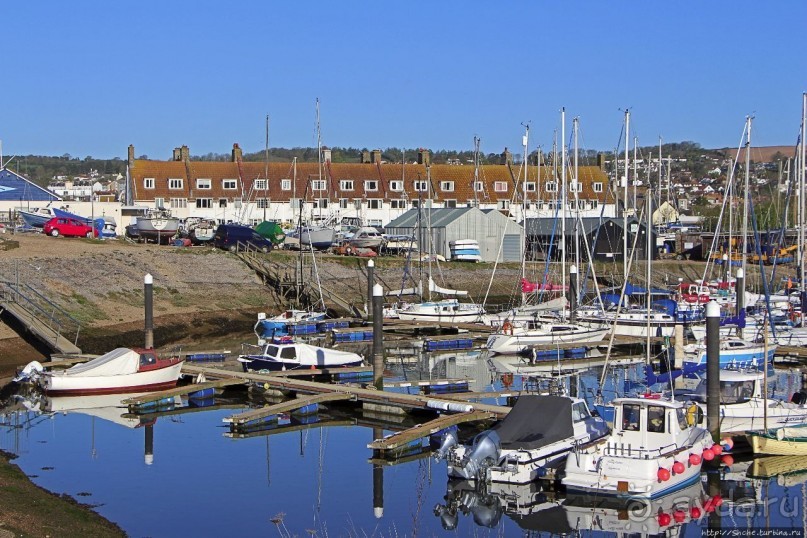 В ожидании сезона. Ситон — курорт на южном берегу ... Англии