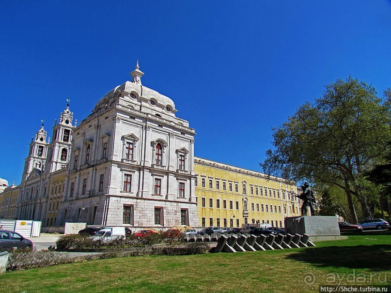 Мафра современная. Настоящее и прошлое рядом