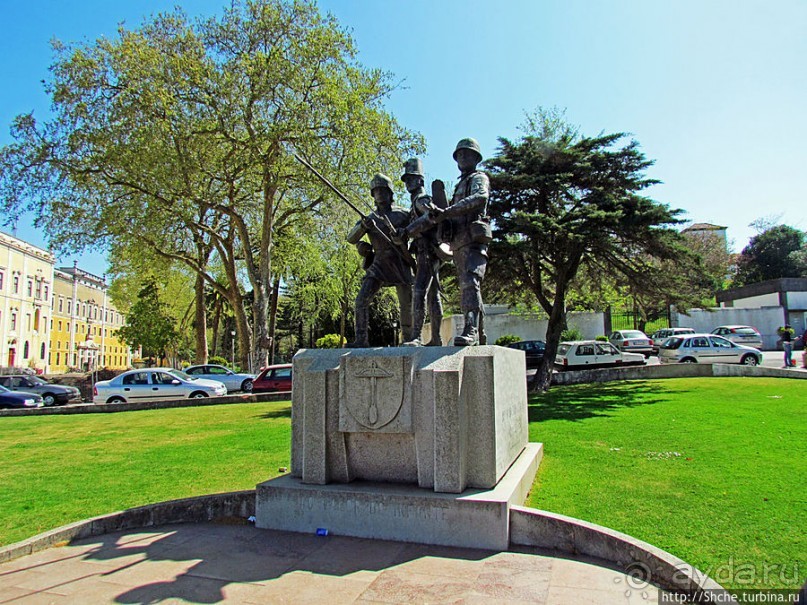 Мафра современная. Настоящее и прошлое рядом