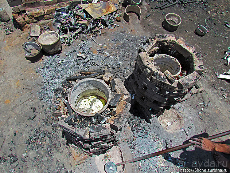 "А сувениры здесь не производят" Литейный цех на Мадагаскаре