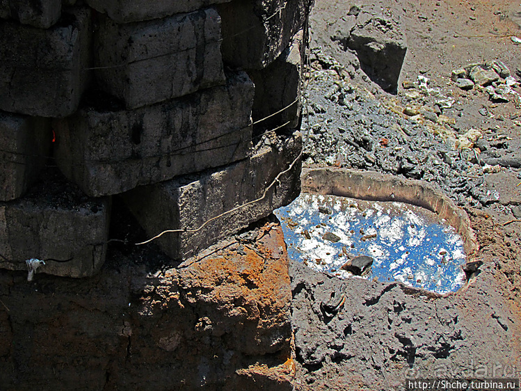 "А сувениры здесь не производят" Литейный цех на Мадагаскаре