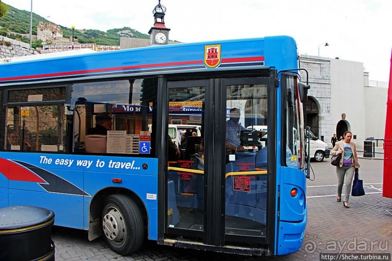 Как перемещаться по Гибралтару. "Синие" автобусы
