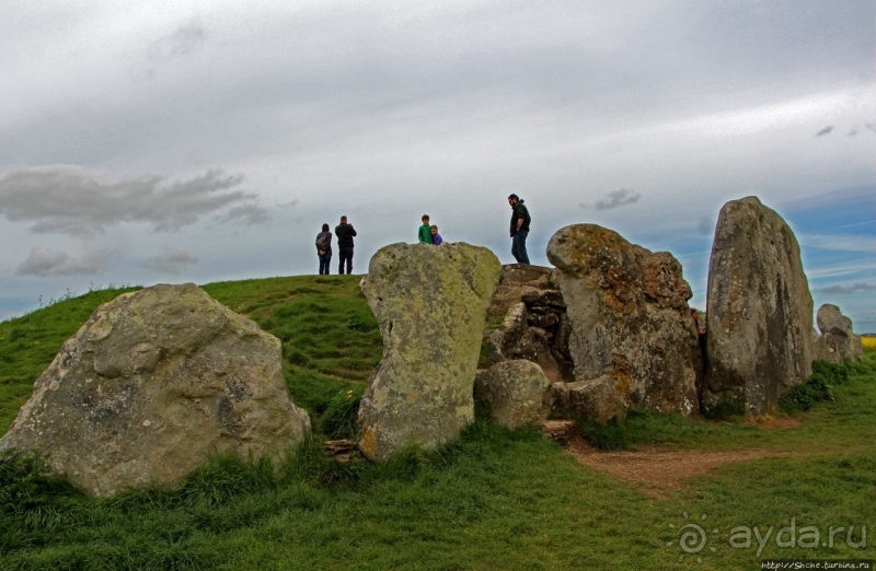 West Kennet Long Barrow. Неолитическая гробница близ Эйвбери